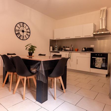 Appartement Tout Equipe Pour 6 Personnes A 15Min Des Plages Béziers Dış mekan fotoğraf