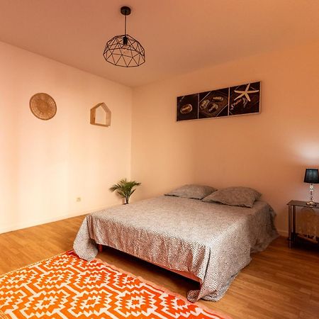 Appartement Tout Equipe Pour 6 Personnes A 15Min Des Plages Béziers Dış mekan fotoğraf