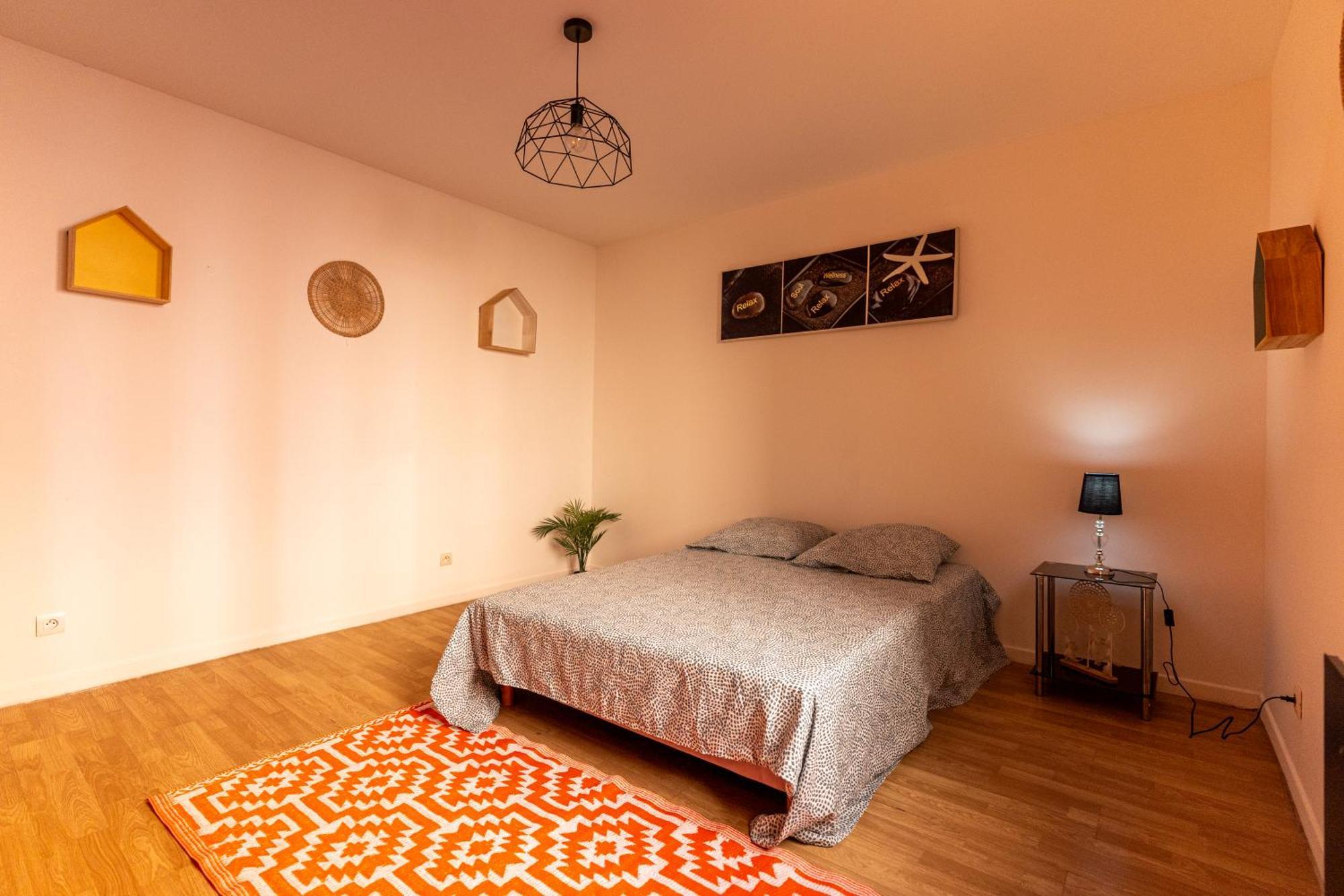 Appartement Tout Equipe Pour 6 Personnes A 15Min Des Plages Béziers Dış mekan fotoğraf