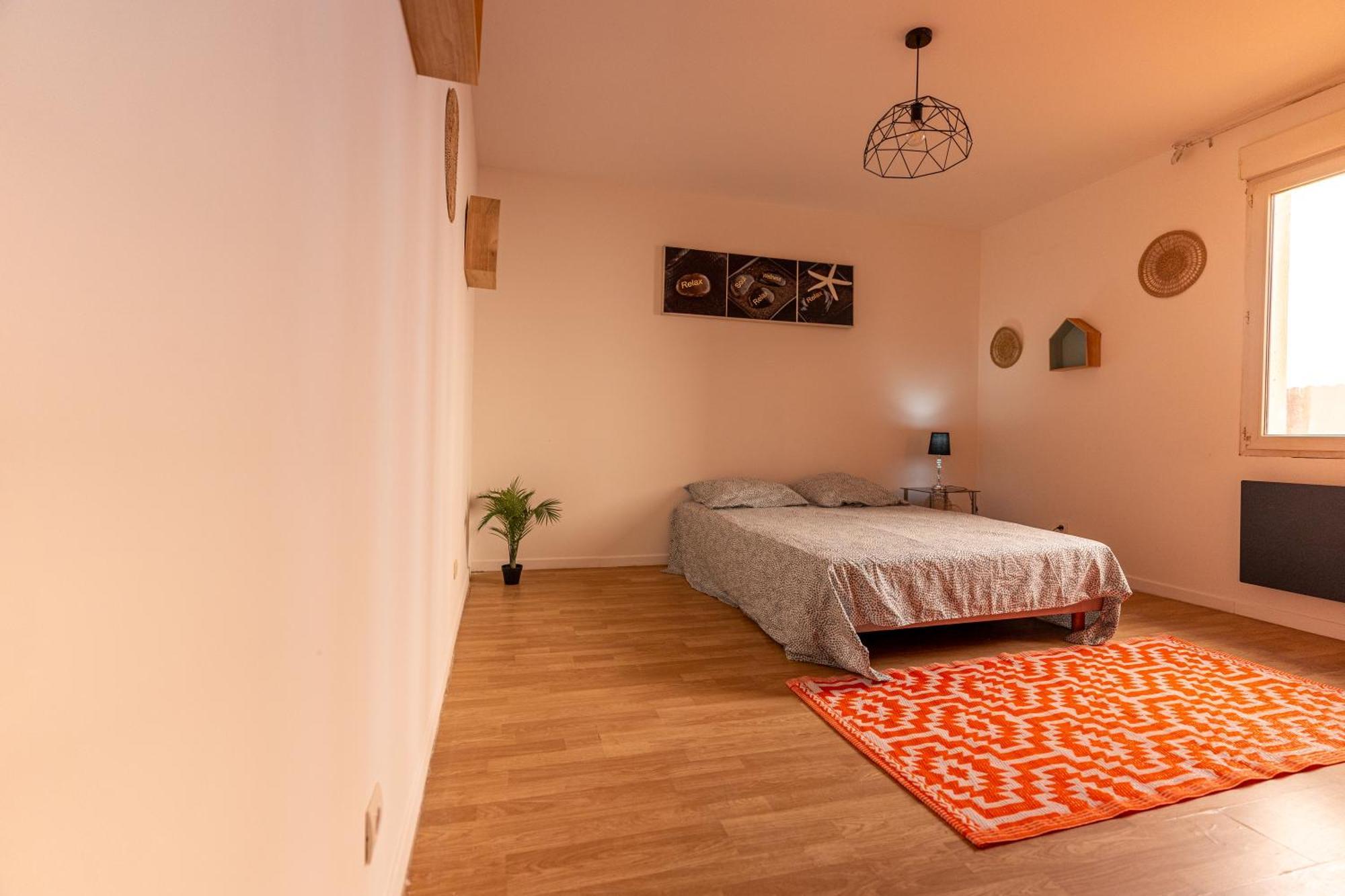 Appartement Tout Equipe Pour 6 Personnes A 15Min Des Plages Béziers Dış mekan fotoğraf
